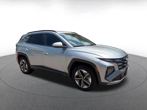 Used 2025 Hyundai Tucson SEL AWD/4WD image 2