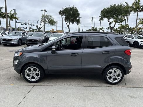 Used 2021 Ford EcoSport SE w/ SE Convenience Package image 12
