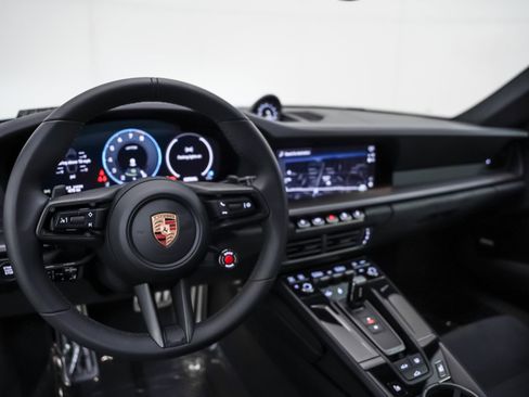 Used 2025 Porsche 911 Carrera 4 GTS image 4