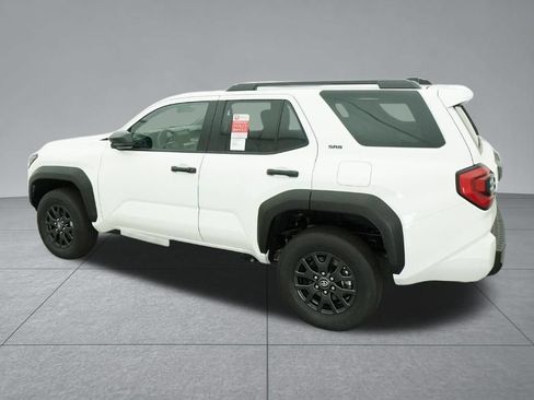 Used 2026 Toyota 4Runner SR5 AWD/4WD image 5