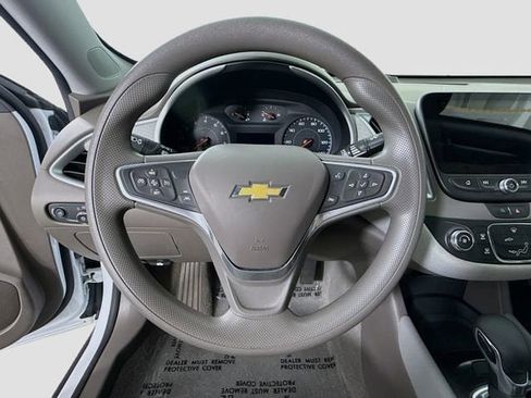 Used 2023 Chevrolet Malibu LS FWD image 11