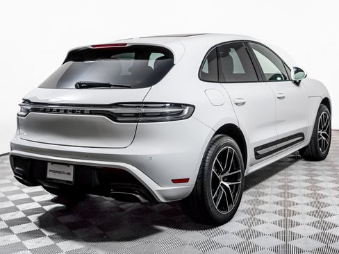 Certified 2024 Porsche Macan AWD/4WD image 10