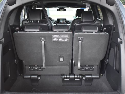 Used 2025 Honda Odyssey Sport-L image 19