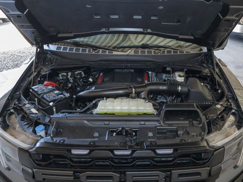 Used 2025 Ford F150 Raptor AWD/4WD image 21