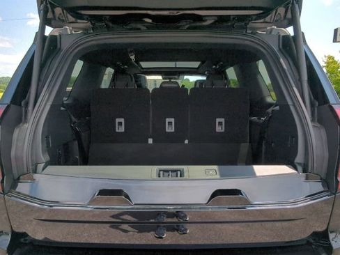 Used 2026 Ford Expedition Tremor AWD/4WD image 43