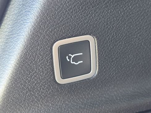 New 2026 Chrysler Pacifica Select image 20