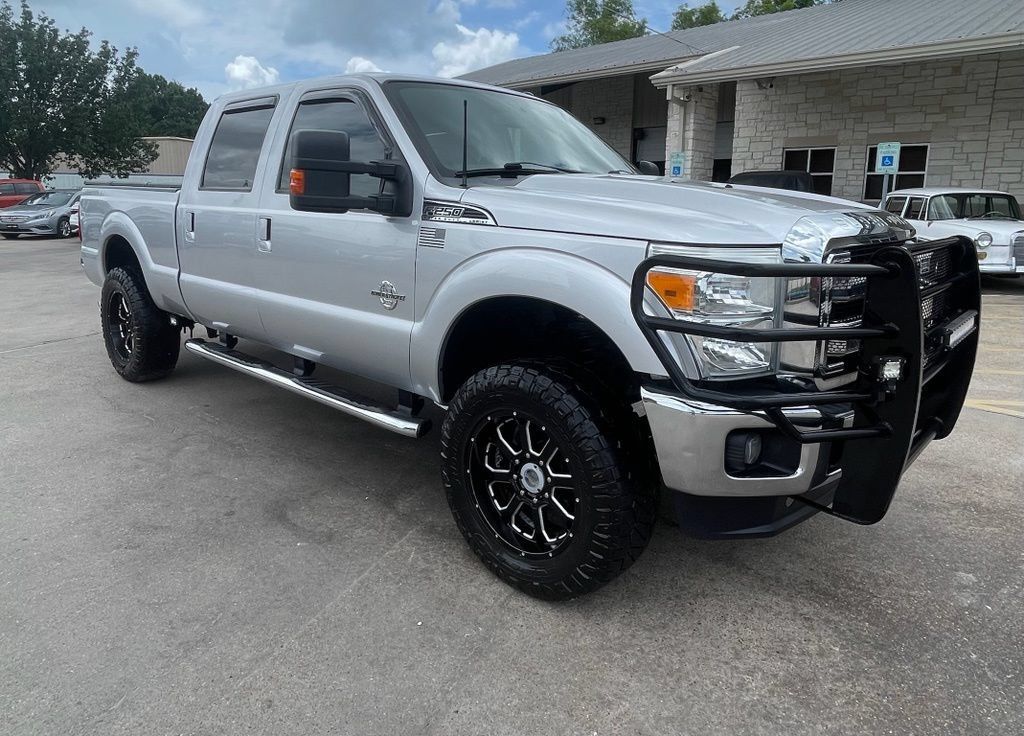 Used 2016 Ford F250 Lariat w/ Lariat Ultimate Package AWD/4WD image 3