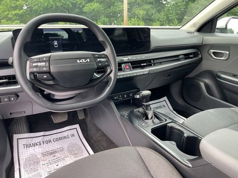 Used 2025 Kia K4 FWD image 10