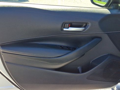 Used 2022 Toyota Corolla SE image 12