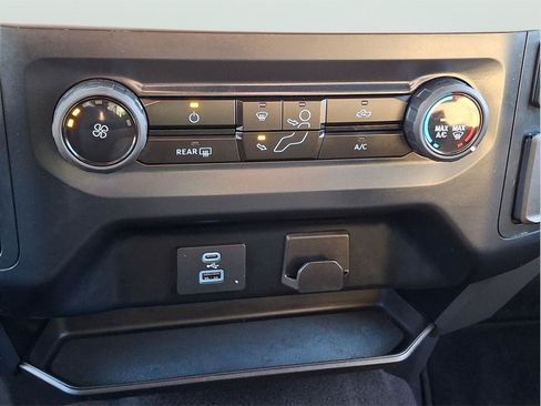 Used 2023 Ford F150 XLT AWD/4WD image 15