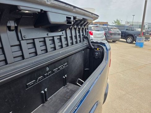 Used 2022 RAM 1500 Limited AWD/4WD image 10