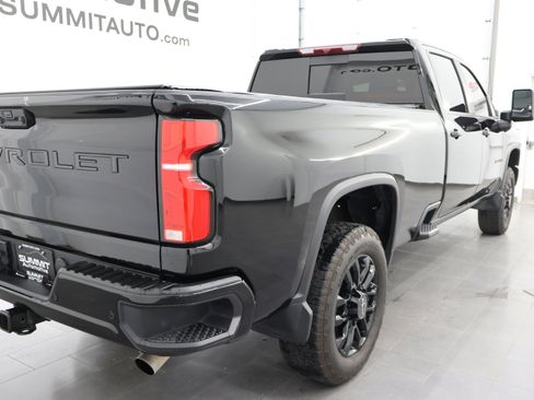 Used 2025 Chevrolet Silverado 2500 LT w/ Trail Boss Package AWD/4WD image 4