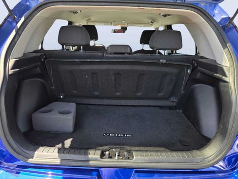 Used 2021 Hyundai Venue SEL FWD image 15