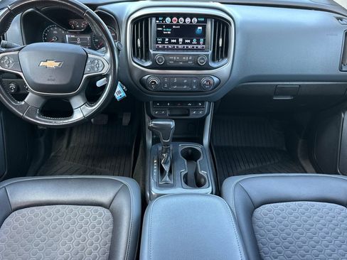 Used 2018 Chevrolet Colorado Z71 w/ Z71 Midnight Edition AWD/4WD image 15