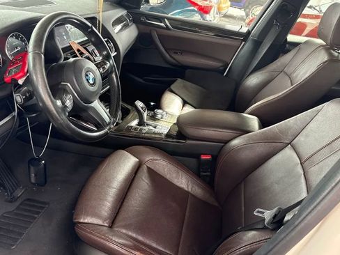 Used 2017 BMW X4 xDrive28i AWD/4WD image 2