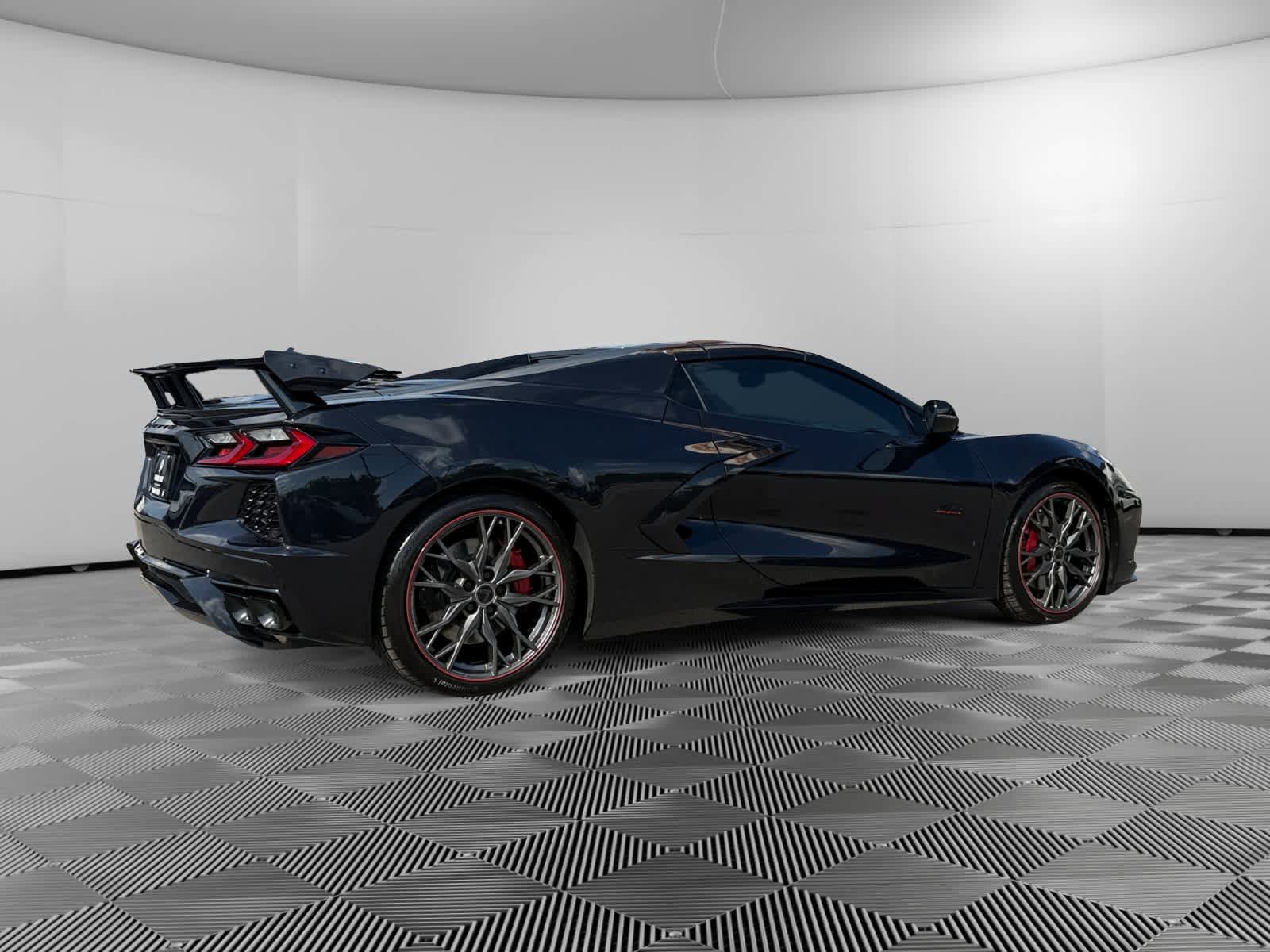 Used 2023 Chevrolet Corvette Stingray Premium Conv w/ Z51 Performance Package RWD image 5