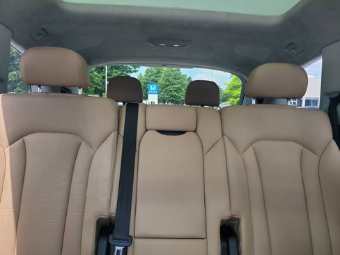Used 2021 Audi Q7 3.0T Prestige w/ Prestige Package AWD/4WD image 23