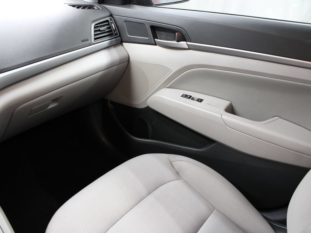 Used 2018 Hyundai Elantra Value Edition FWD image 23