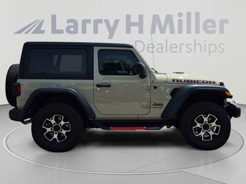 Used 2022 Jeep Wrangler Rubicon AWD/4WD image 6
