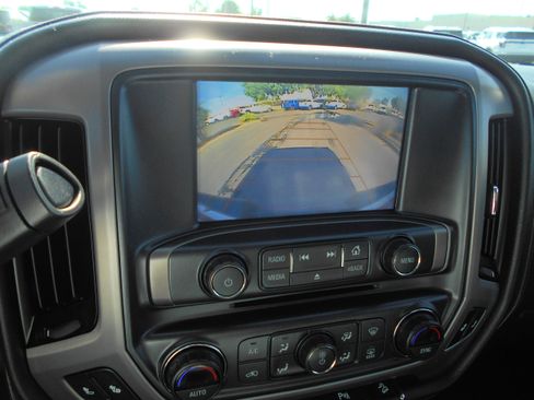 Used 2018 GMC Sierra 1500 SLT w/ All Terrain Package AWD/4WD image 13
