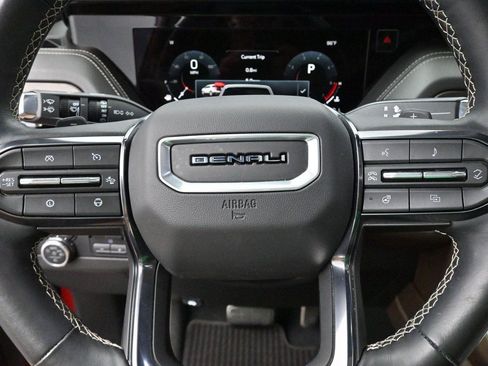 Used 2025 GMC Yukon Denali Ultimate AWD/4WD image 20