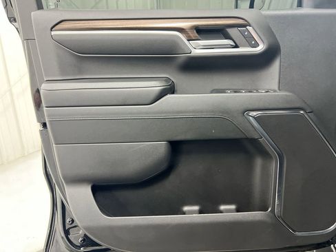 Used 2023 Chevrolet Silverado 1500 LT AWD/4WD image 21