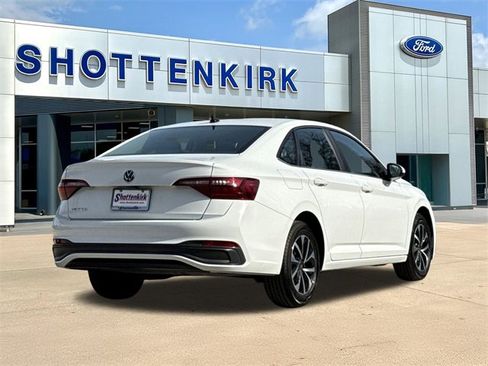 Used 2024 Volkswagen Jetta S image 8