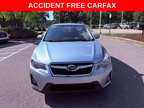 Used 2016 Subaru Crosstrek 2.0i Limited AWD/4WD image 2