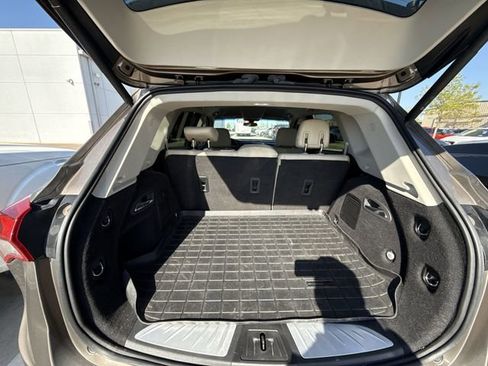 Used 2019 Buick Envision Essence FWD image 23