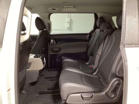 New 2026 Kia Carnival image 15