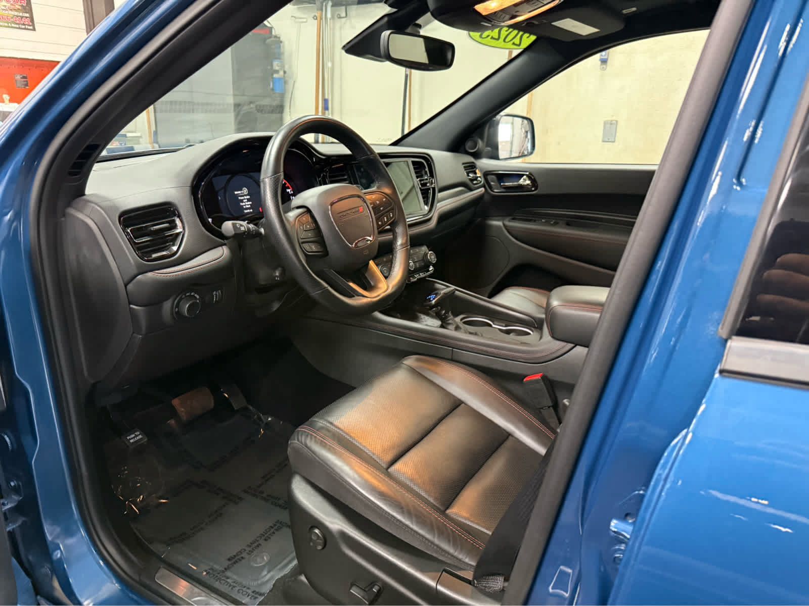 Used 2025 Dodge Durango R/T AWD/4WD image 10