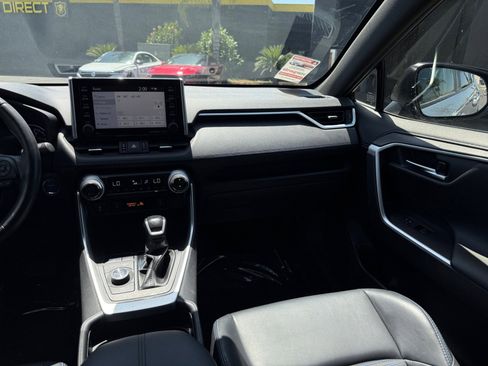 Used 2020 Toyota RAV4 XSE image 21