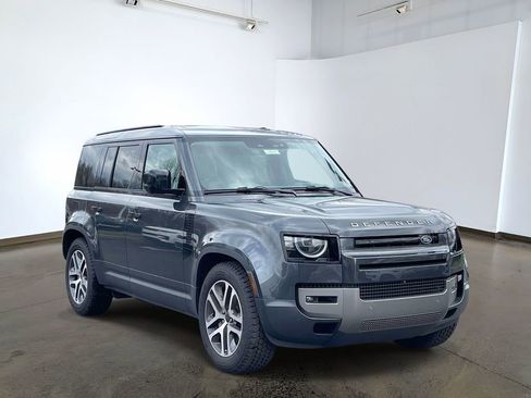 New 2026 Land Rover Defender 110 S AWD/4WD image 3