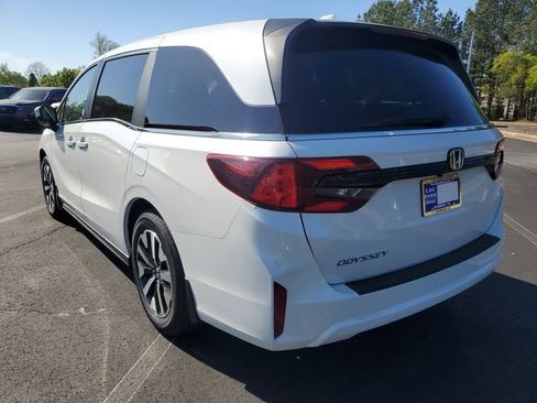 New 2026 Honda Odyssey EX-L image 6
