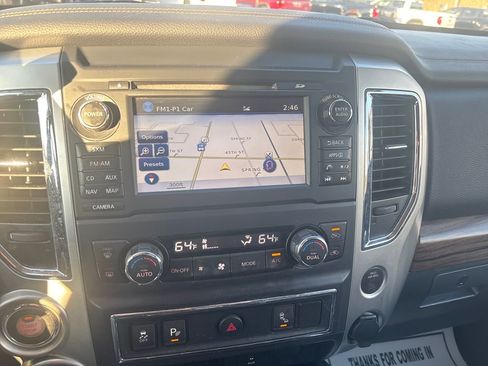 Used 2017 Nissan Titan SL image 21