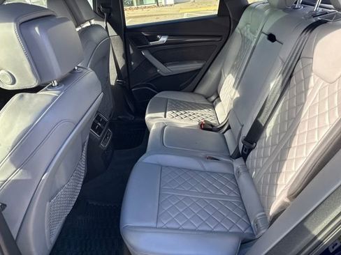 Used 2018 Audi SQ5 Prestige w/ Prestige Package image 33