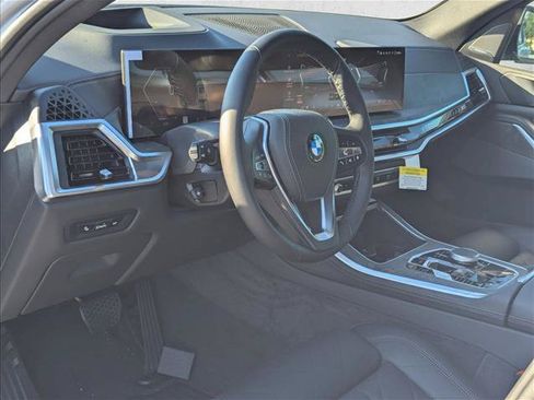 Used 2026 BMW X5 sDrive40i w/ Climate Comfort Package RWD image 3