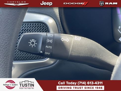 Used 2025 Kia Soul LX w/ LX Technology Package FWD image 25