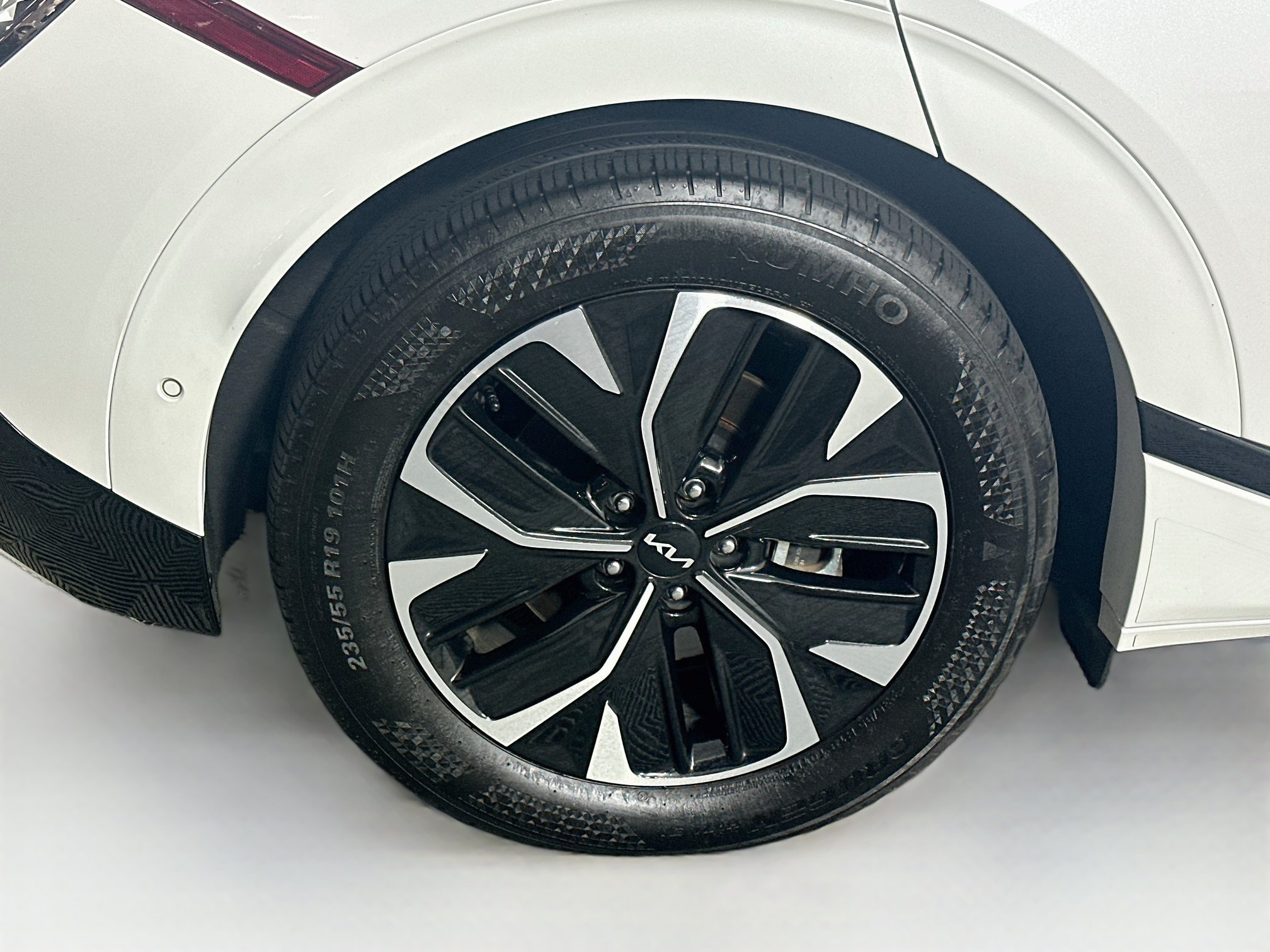 Used 2024 Kia EV6 GT-Line RWD image 11
