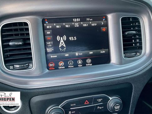 Used 2023 Dodge Charger SXT image 6