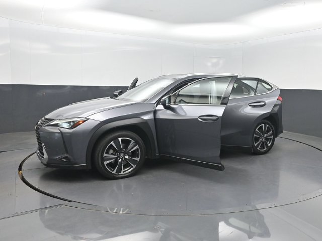Used 2019 Lexus UX 200 w/ Premium Package FWD image 39