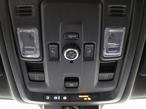 Used 2025 Chevrolet Tahoe RST w/ Comfort Package image 17