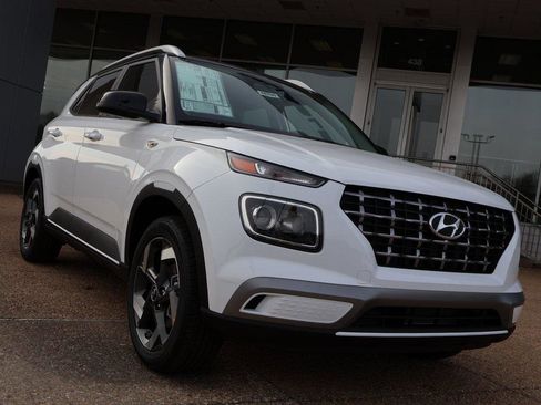 New 2026 Hyundai Venue SEL image 7