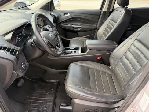 Used 2018 Ford Escape SEL image 16