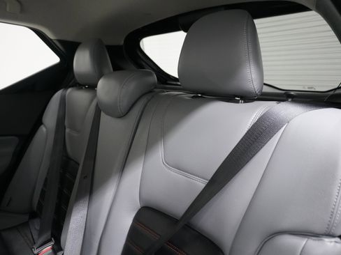 Used 2021 Nissan Kicks SR w/ SR Premium Package image 12