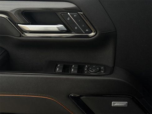 Used 2024 GMC Sierra 2500 AT4 w/ AT4 Preferred Package image 24