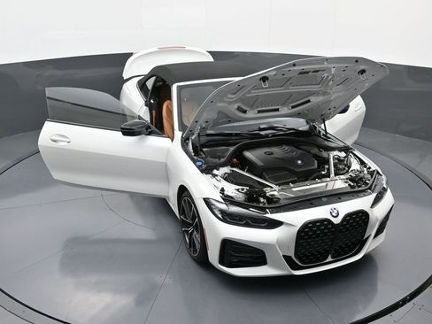 Used 2023 BMW 430i xDrive Convertible w/ M Sport Package image 35