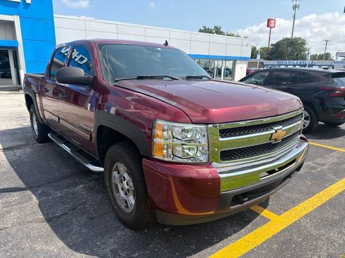 Used 2009 Chevrolet Silverado 1500 LT w/ Power Pack Plus AWD/4WD image 2