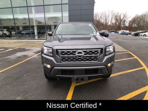 Used 2022 Nissan Frontier SV image 9