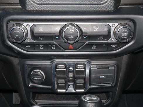 Used 2021 Jeep Wrangler Unlimited Sport S image 11